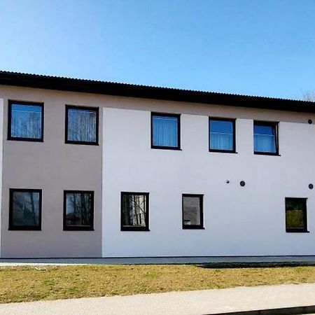 מלון Kybartai Sveciu Namai "Robeda House" מראה חיצוני תמונה